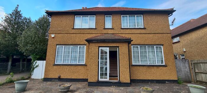 1 Bedroom Studio To Rent In Eton Avenue, Wembley, Greater London, HA0