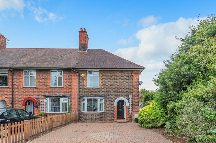 3 Bedroom End Of Terrace House To Rent In Green Lane, London, SE9