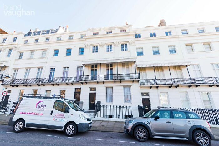 2 Bedroom Flat To Rent In Sussex Square, Brighton, East Sussex, BN2