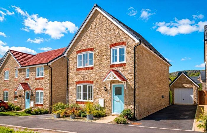 4 Bedroom Detached House For Sale In Tower Road, Cheddar, BS27
