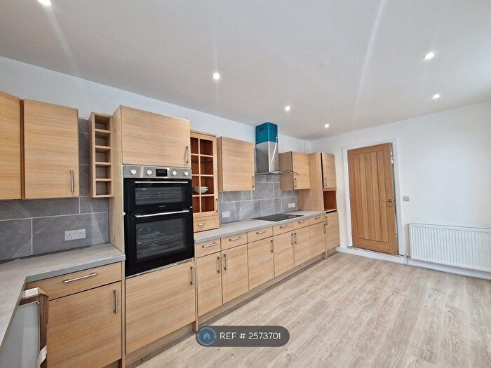4 Bedroom End Of Terrace House To Rent In Lower Seedley Road, Salford, M6