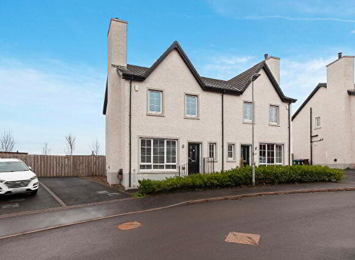 3 Bedroom Semi-Detached House For Sale In Fairfields Manor, Lisburn, BT28