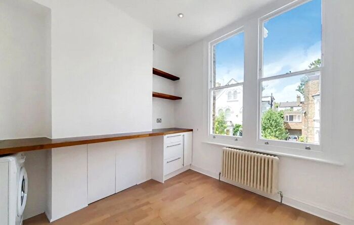 2 Bedroom Flat To Rent In Fairmead Road, London, N19