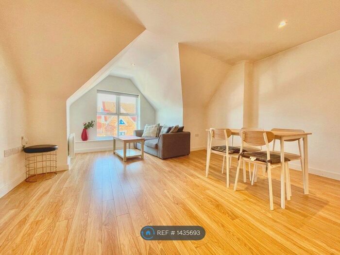 1 Bedroom Flat To Rent In Eltham High Street, London, SE9