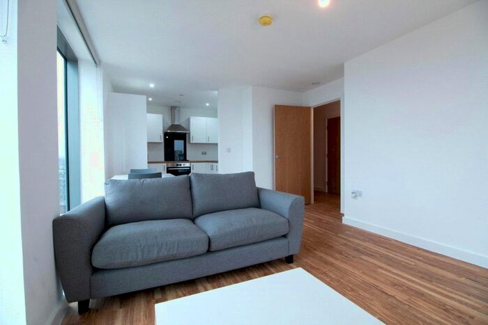2 Bedroom Flat To Rent In Media City, Michigan Point Tower A, Michigan Avenue, Salford, M50