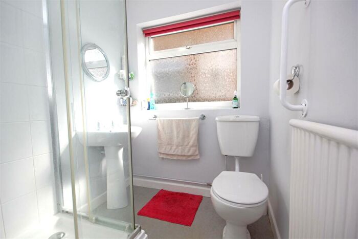 2 Bedroom Semi-Detached Bungalow For Sale In Cedar Way, Higham Ferrers, Rushden, NN10
