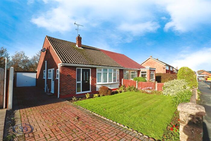 2 Bedroom Bungalow For Sale In Underwood Lane, Crewe, CW1
