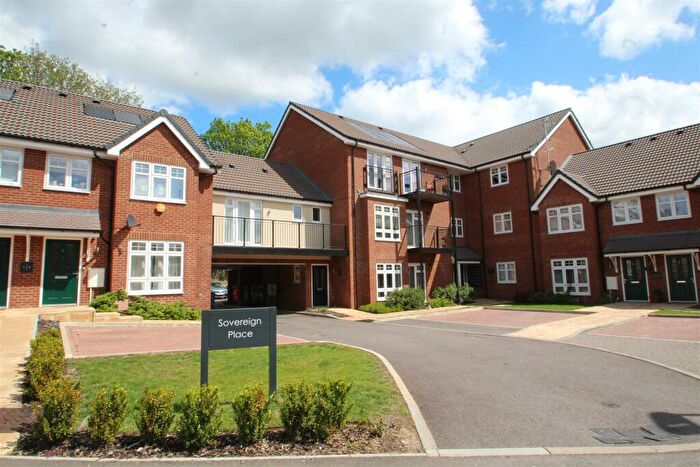 2 Bedroom Apartment To Rent In Walk Of Station, High Wycombe, HP13