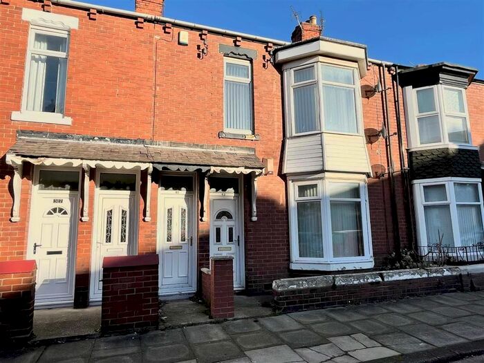 2 Bedroom Flat To Rent In Crondall Street, South Shields NE33