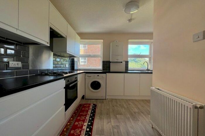 2 Bedroom Flat To Rent In London Road, Brighton, BN1