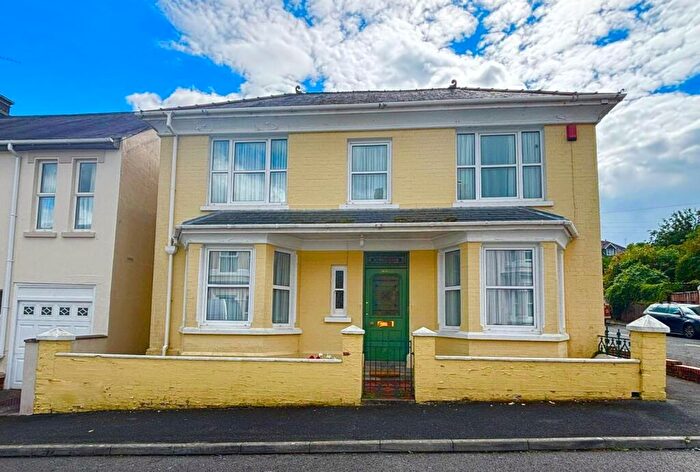 4 Bedroom Detached House For Sale In Alan Road, Llandeilo, Carmarthenshire., SA19