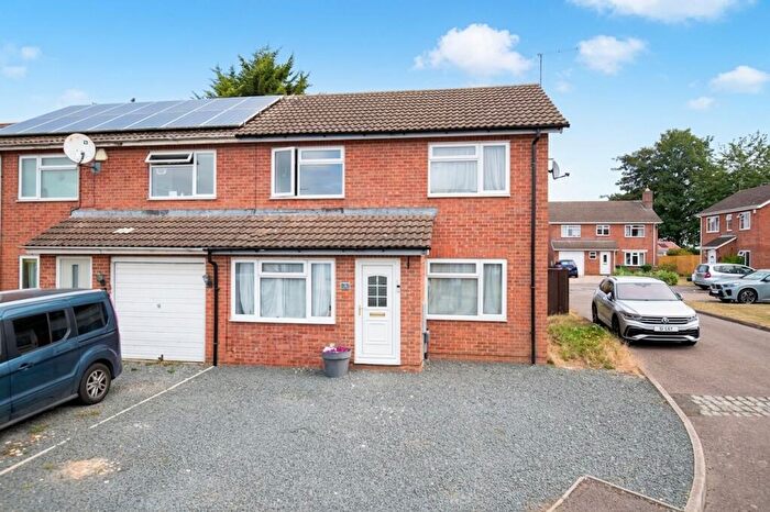 3 Bedroom Semi-Detached House For Sale In Naseby Close, Wellingborough, NN8