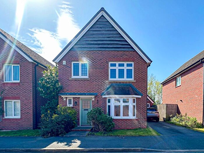 3 Bedroom Detached House For Sale In Kings Lynn Drive, Liverpool, L19