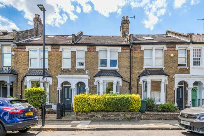 3 Bedroom House To Rent In Trinder Road, London, N19