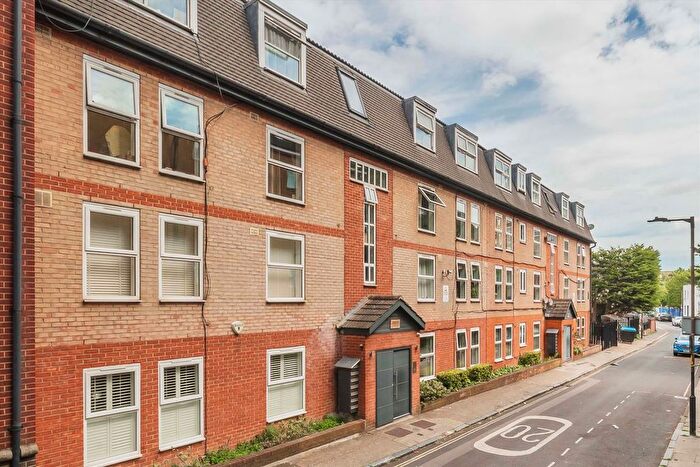 1 Bedroom Flat To Rent In Leroy Street, London, SE1