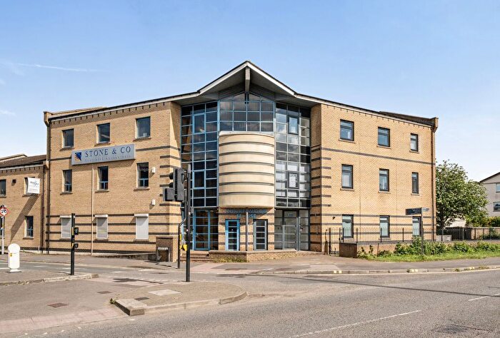 2 Bedroom Flat For Sale In Marsh Road, Bristol, Somerset, BS3