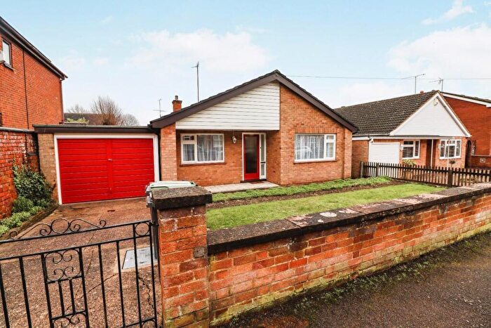 3 Bedroom Detached Bungalow For Sale In Denmark Road, Rushden, NN10