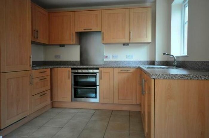 2 Bedroom Flat To Rent In William Ransom Way, Hertfordshire, Hitchin, SG5