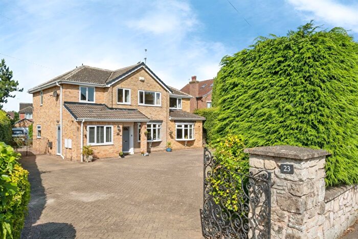 4 Bedroom Detached House For Sale In St. Marys Road, Dunsville, Doncaster, DN7