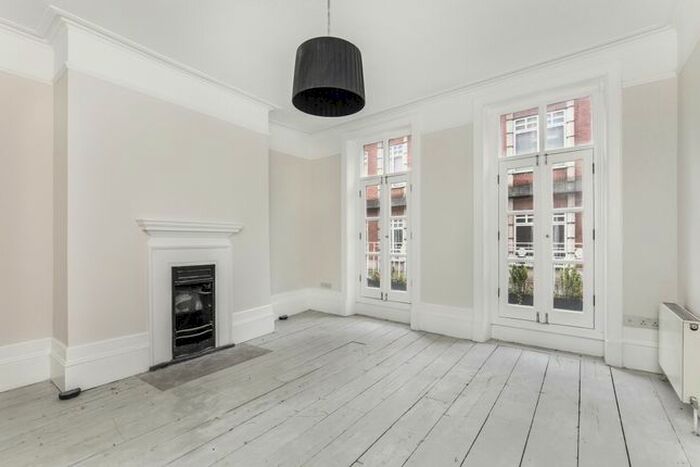 2 Bedroom Flat To Rent In Beak Street, Carnaby, W1F