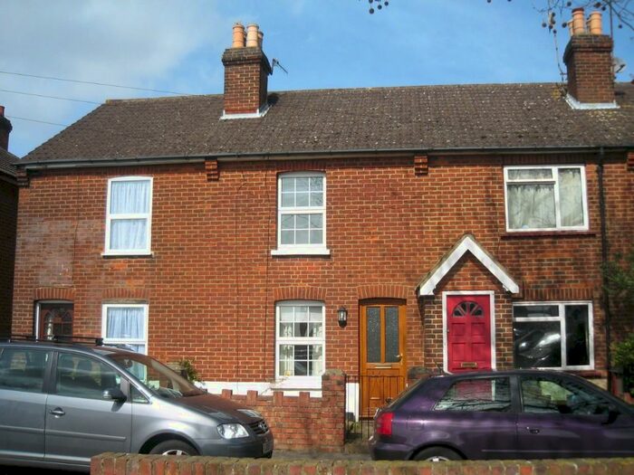 2 Bedroom Terraced House To Rent In North Street, Godalming, Surrey, GU7
