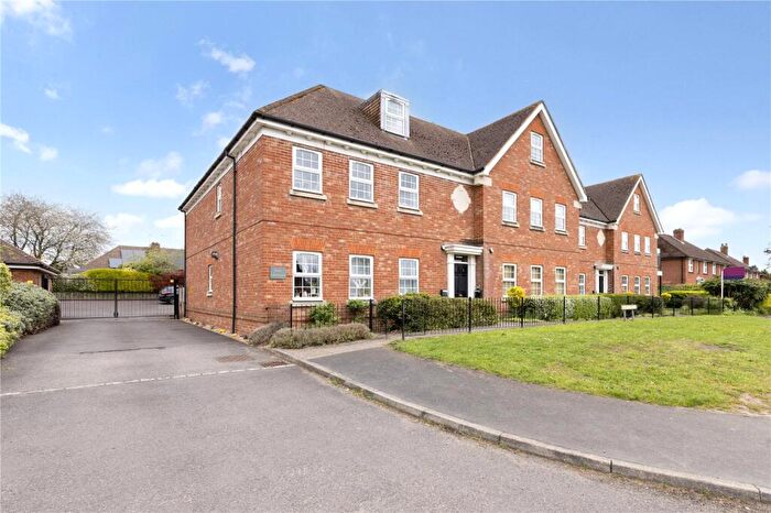 3 Bedroom Apartment For Sale In Dean Street, Marlow, Buckinghamshire, SL7