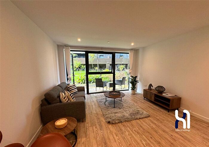 2 Bedroom Flat To Rent In Potato Wharf, Goodwin Building, M3