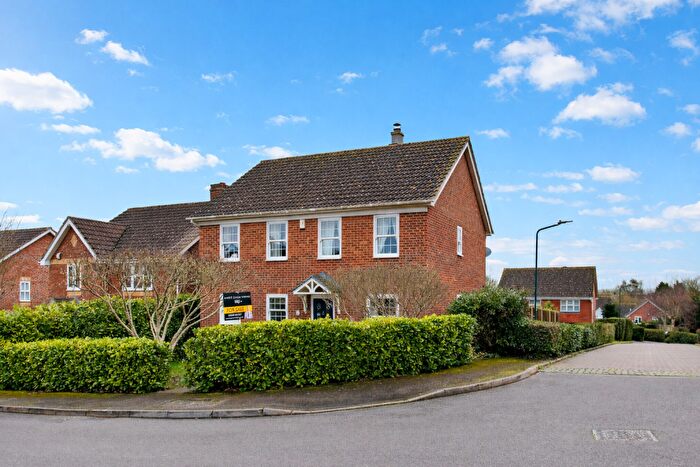 4 Bedroom Detached House For Sale In Merryfields, Strood, Rochester, ME2