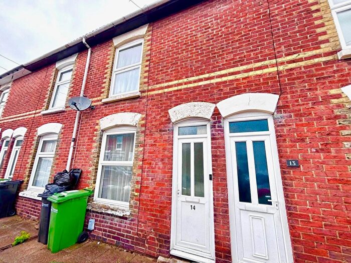 2 Bedroom Terraced House To Rent In Croft Road, Stamshaw, PO2