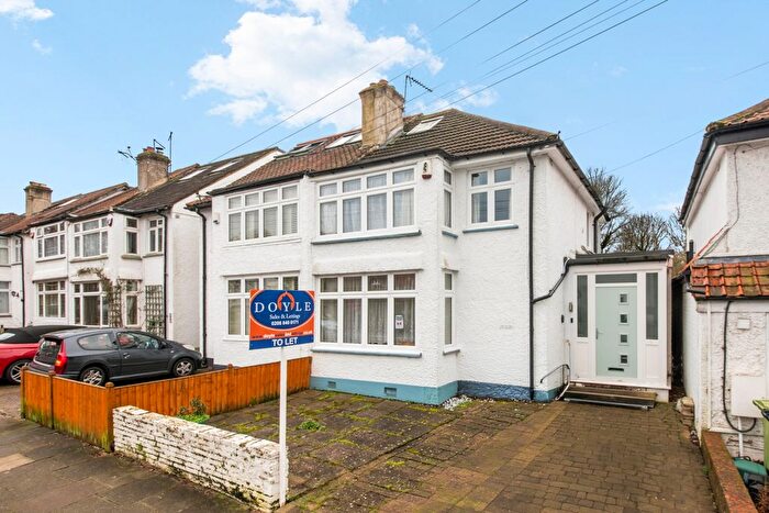3 Bedroom Terraced House To Rent In Studland Road, Hanwell, W7
