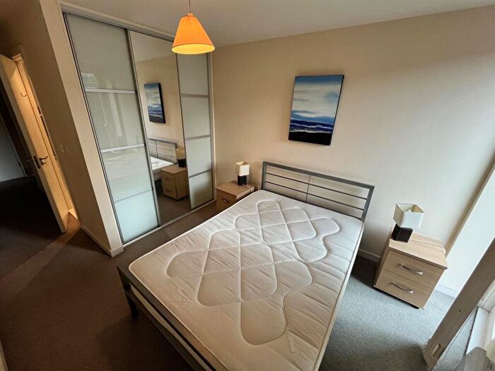 2 Bedroom Apartment To Rent In Spectrum, Block, Blackfriars Road, M3