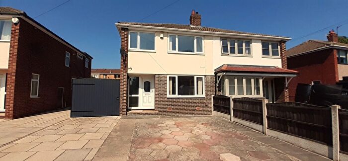 3 Bedroom Semi-Detached House To Rent In Ashdene Avenue, Crofton, Wakefield, WF4