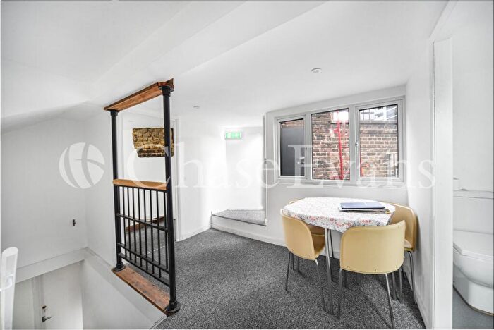 3 Bedroom Flat To Rent In Great Eastern Street, Shoreditch, London, EC2A