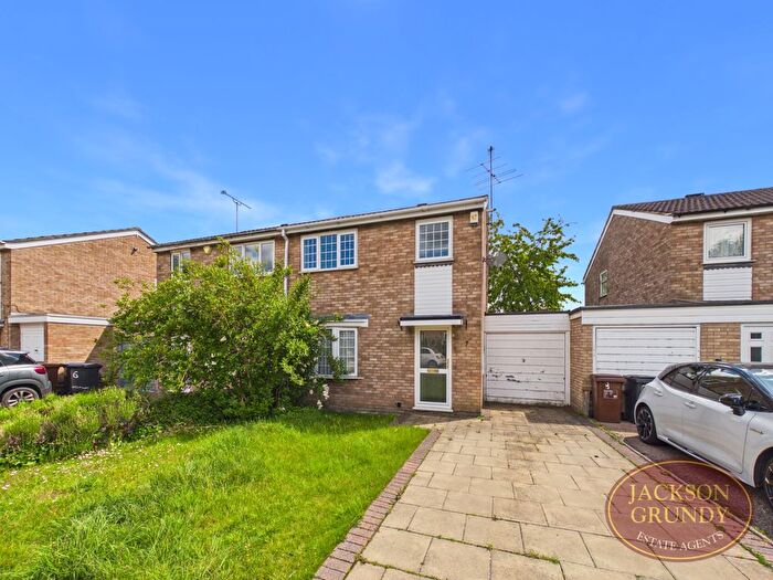 3 Bedroom Semi-Detached House For Sale In Sansom Court, The Arbours, NN3