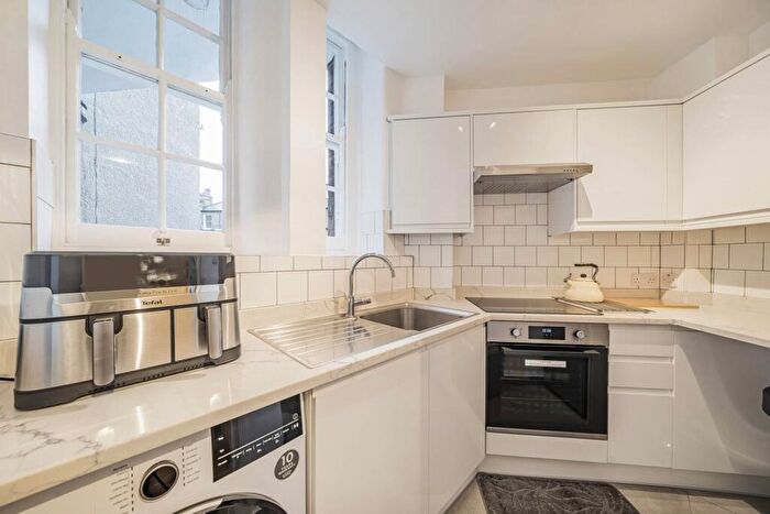 1 Bedroom Flat To Rent In Abbey Road, St John's Wood, London, NW8