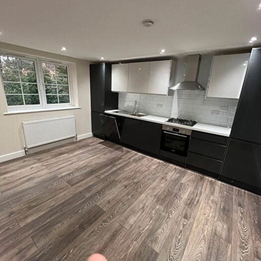 1 Bedroom Flat To Rent In Harvil Road, Uxbridge, UB10