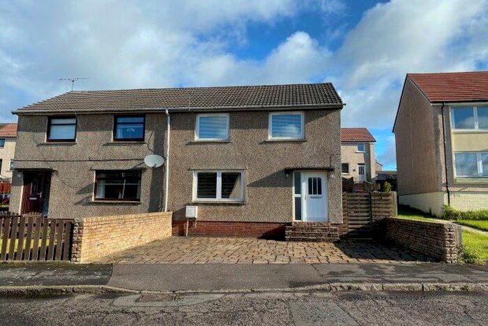3 Bedroom Semi-Detached House To Rent In Hillock Avenue, Falkirk, FK2