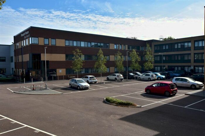 1 Bedroom Flat To Rent In Home Park Mill Link, Kings Langley WD4