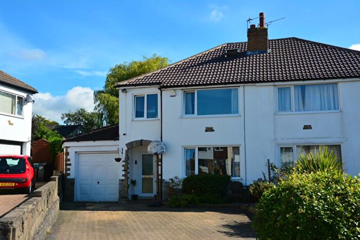 3 Bedroom House To Rent In Victoria Close, Horsforth, Leeds, West Yorkshire, LS18