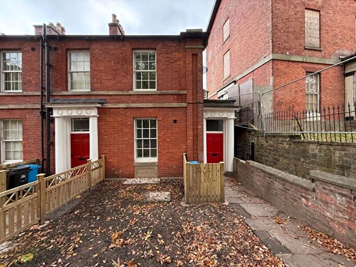 4 Bedroom Semi-Detached House To Rent In Glossop Road, Sheffield, S10