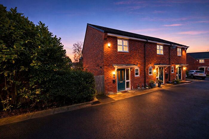 2 Bedroom End Terrace House For Sale In Admiral Way, Hyde, SK14