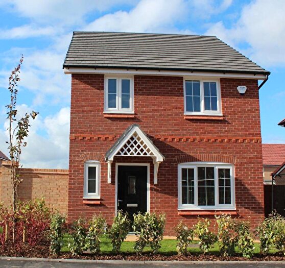 4 Bedroom Semi-Detached House To Rent In Ermine Close, Worsley, Manchester, M28