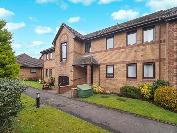 2 Bedroom Flat For Sale In Schaw Drive, Bearsden, G61
