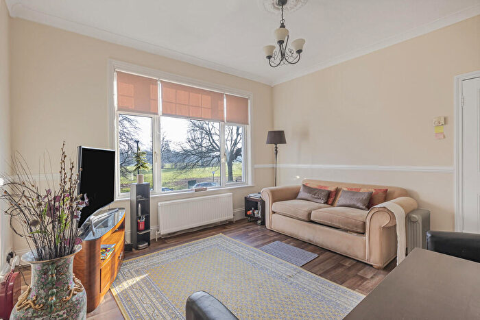 1 Bedroom Flat For Sale In Glenesk Road, Eltham Park, SE9
