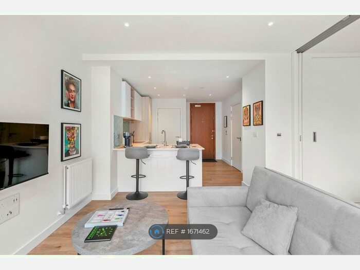 Studio To Rent In Mary Neuner Road, London, N8