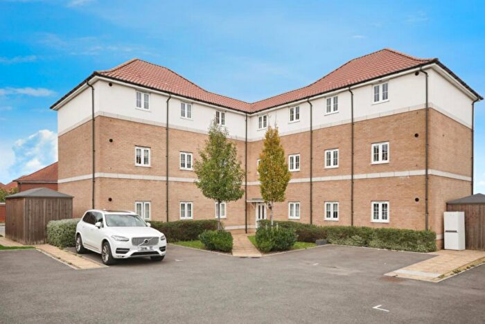 2 Bedroom Flat To Rent In Corminster Avenue, Aylesham, CT3