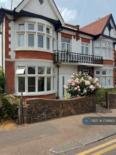 2 Bedroom Flat To Rent In Nelson Road, Leigh-On-Sea, SS9