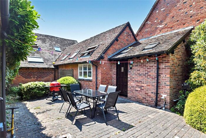3 Bedroom Barn Conversion For Sale In Newhouse Lane, Upton Warren, Bromsgrove, Worcestershire, B61