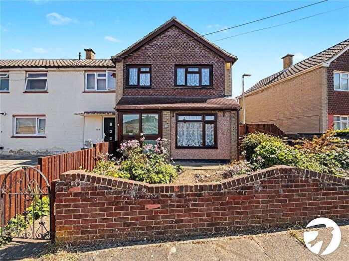 2 Bedroom End Of Terrace House For Sale In Valerian Close, Chatham, Kent, ME5