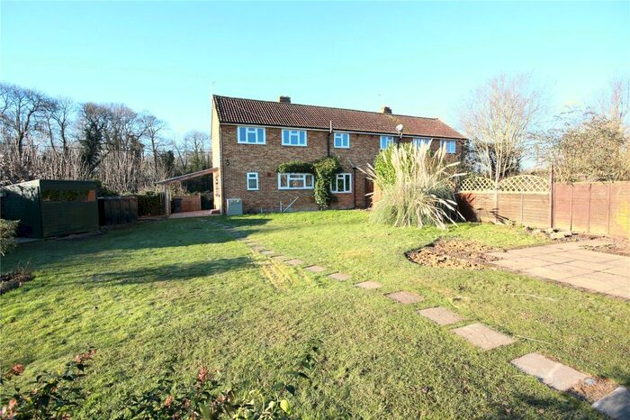 3 Bedroom Semi-Detached House To Rent In Danns Lane, Wateringbury, Maidstone, Kent ME18